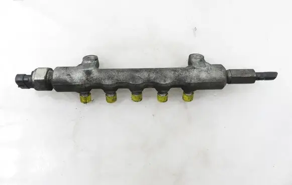 Toyota RAV 4 (XA30) Fuel main line pipe 