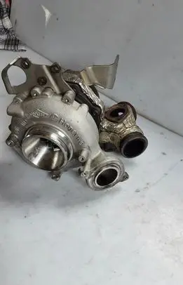 Audi Q7 4M Turbo 059145873BP BTD2060VZ