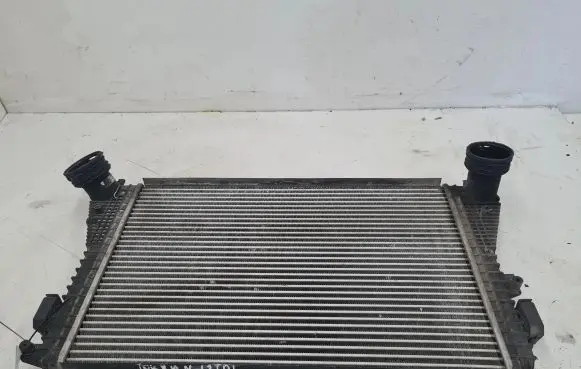 Volkswagen Touran I Intercooler radiator
