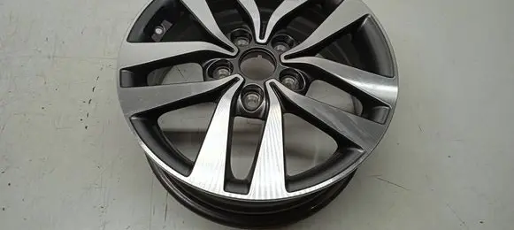 R16 alloy rim