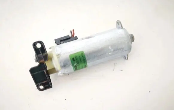 Porsche Cayenne (9PA) Seat adjustment motor 0130002529 198391-103