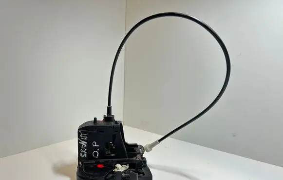 Renault Scenic I Front door lock