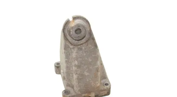Mercedes-Benz SLK R172 Engine mounting bracket A2712232504