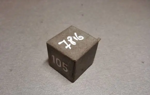Volkswagen PASSAT B5 Other relay 357959141 27200002