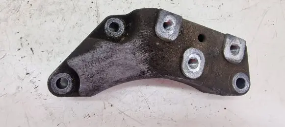 Volkswagen PASSAT B6 Engine mounting bracket 1K0199117