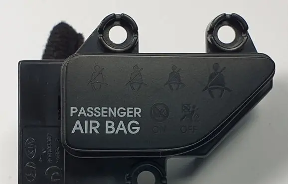 KIA Rio Passenger airbag on/off switch 299105397