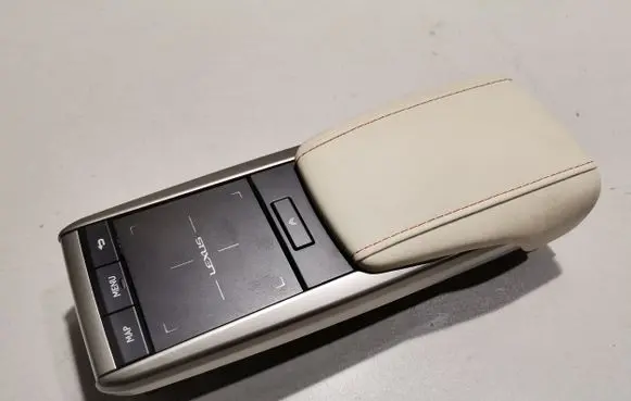 Lexus RX 450H Head unit multimedia control 5882248110 8478048240