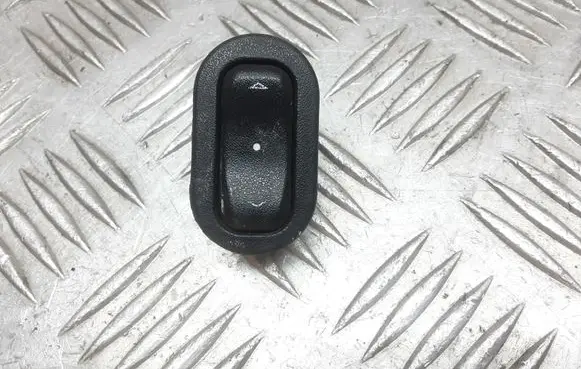 Opel Zafira A Electric window control switch 90561388