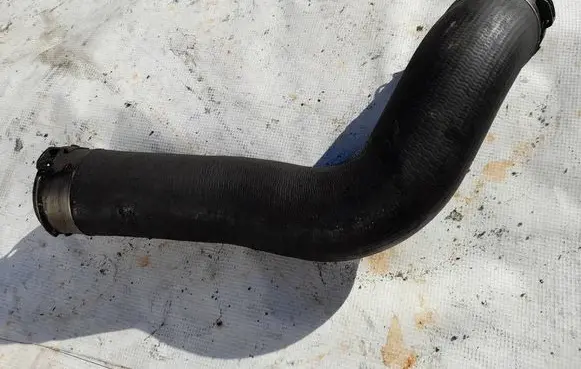 BMW 5 F10 F11 Intercooler hose/pipe 781061502