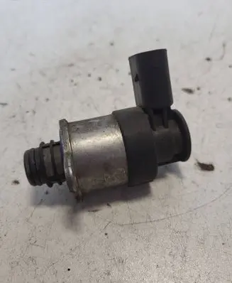 Porsche Cayenne (92A) Fuel pressure regulator 0928400748
