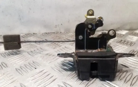 Hyundai Terracan Tailgate/trunk/boot lock/catch/latch