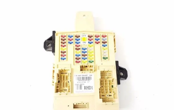 Hyundai Santa Fe Fuse module 919502W530