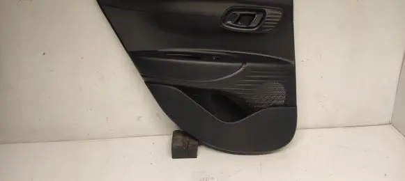 Hyundai i20 (BC3 BI3) Rear door card panel trim