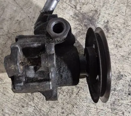 Ford Galaxy Power steering pump 91130