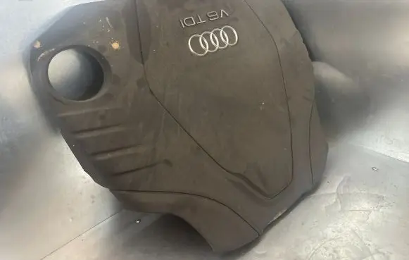 Audi A7 S7 4G Engine cover (trim)