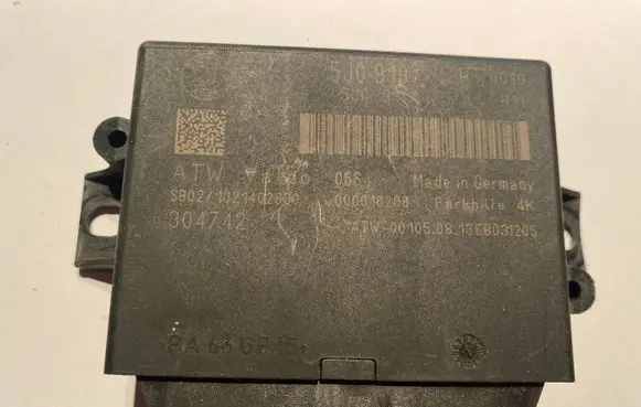 Skoda Superb B6 (3T) Parking PDC control unit/module 5J0919475B 5J0919475A