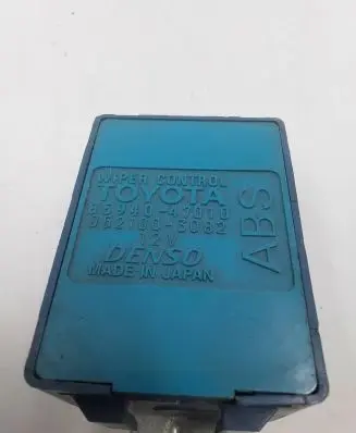 Toyota Prius (NHW20) Window wiper relay 8594047010 0521003082