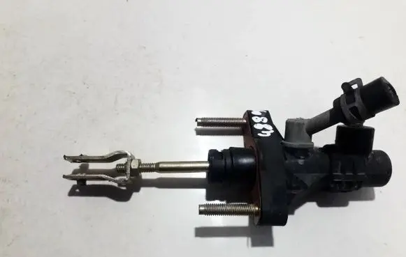 Toyota Corolla Verso AR10 Clutch master cylinder