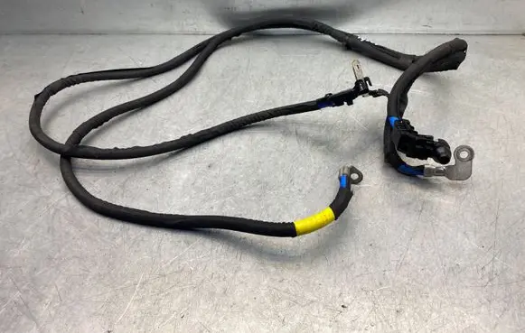Volvo XC90 Wires (generator/alternator) 8889032557