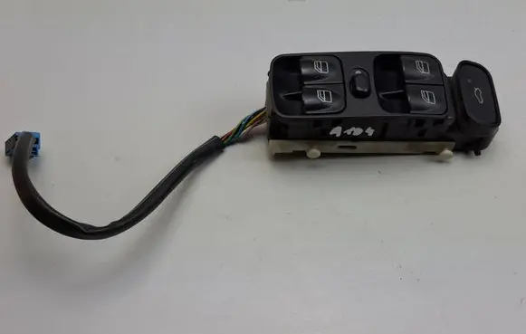 Mercedes-Benz C W203 Electric window control switch A2038200110 501809