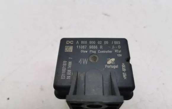 Nissan Qashqai Glow plug pre-heat relay A6089000200