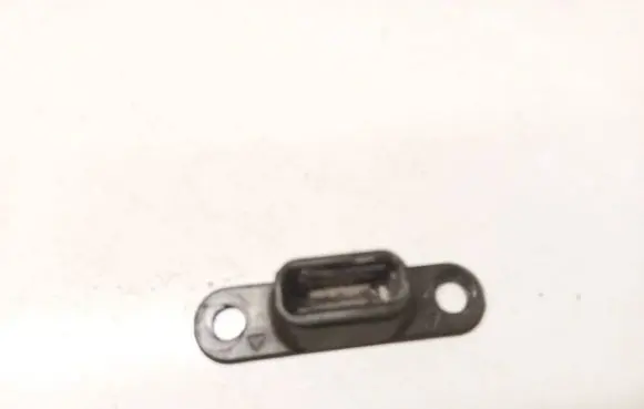 Nissan e-NV200 Front door lock loop/hook striker 66nyl0n