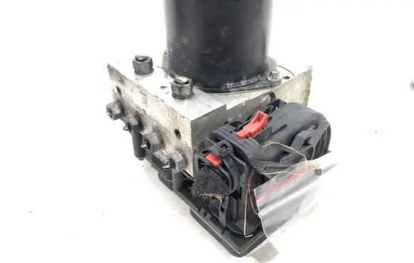Skoda Fabia Mk1 (6Y) ABS Pump 6R0614517B