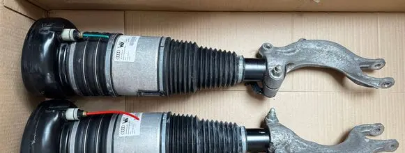 Audi Q7 4M Air suspension front shock absorber 4M0616039AD