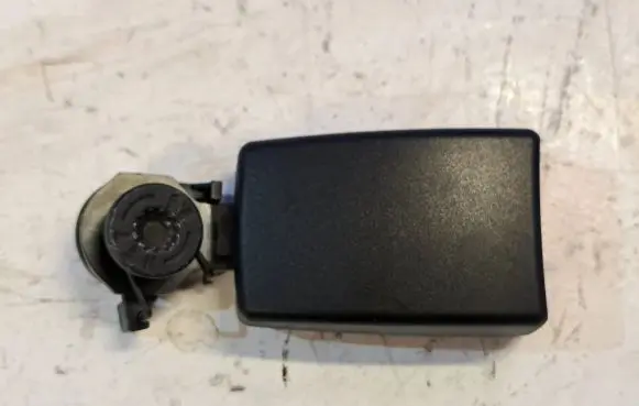 Porsche Cayenne (92A) Rear seatbelt buckle 7P0857740