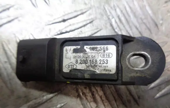 Renault Megane II Air pressure sensor 8200168253