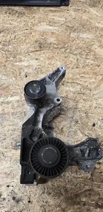BMW 3 E90 E91 Generator/alternator bracket 780263902 13792010