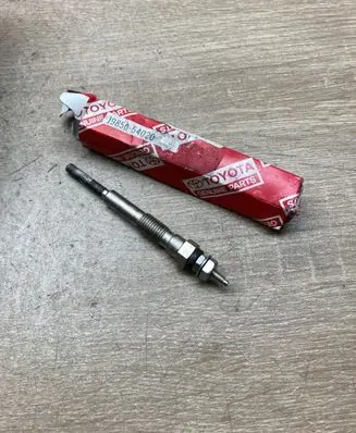 Toyota Carina A60 Glow plug 1985064020
