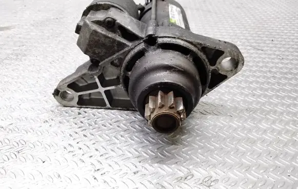 Skoda Fabia Mk2 (5J) Starter motor 02T911023S D6GS12