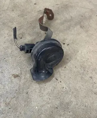Volkswagen PASSAT B6 Horn signal 3C0951223