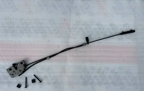 Volkswagen Crafter Engine bonnet/hood lock/catch 7C0823509A