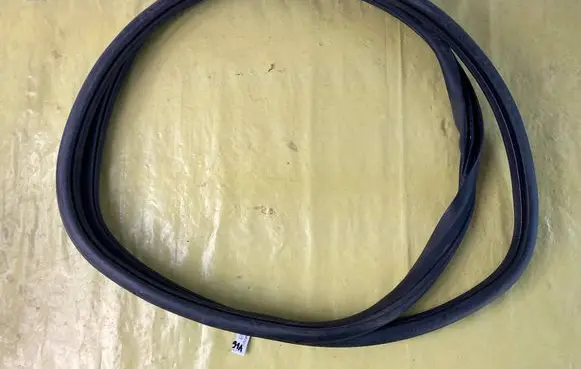 Mercedes-Benz A W169 Rear door rubber seal (on body) A1696920176