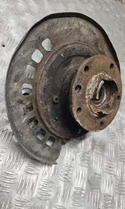 Audi Q7 4L Rear wheel hub