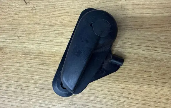 Ford Mondeo MK IV Engine bonnet (hood) release handle 6M2116B626A