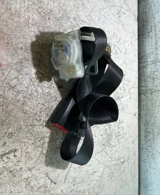 Dodge Challenger Rear seatbelt P5UZ261X9AB T1546191