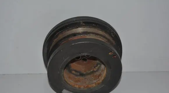 BMW 5 E39 Crankshaft pulley