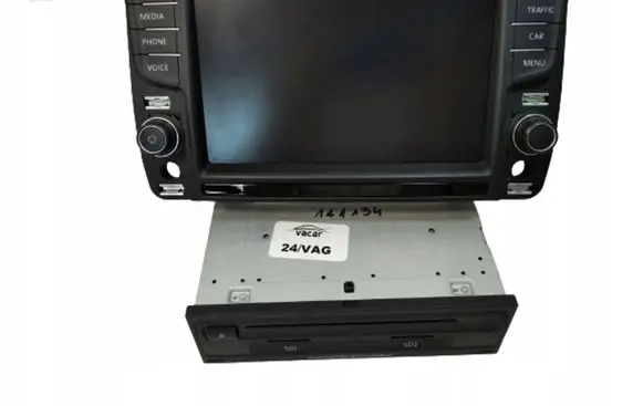 Volkswagen e-Golf Radio/CD/DVD/GPS head unit 5G0035050A 5G0919606