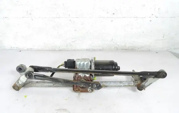 Front wiper linkage and motor