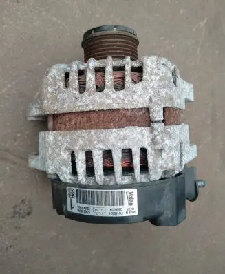 Hyundai Santa Fe Generator/alternator 373002F100