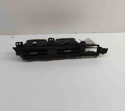 Toyota Auris E180 Dashboard air vent grill cover trim 5567002310