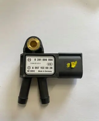 Mercedes-Benz GLA W156 X156 Exhaust gas pressure sensor A0071536028