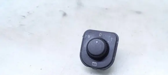 Volkswagen PASSAT B6 Wing mirror switch 1K0959565F