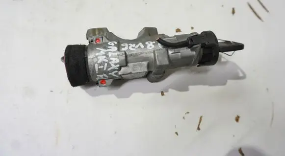 Audi A4 S4 B5 8D Ignition lock 4B0905851B