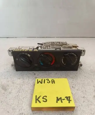 Nissan Almera Interior fan control switch