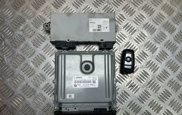 BMW 5 F10 F11 Engine ECU kit and lock set 8513250 0281017648 9241973