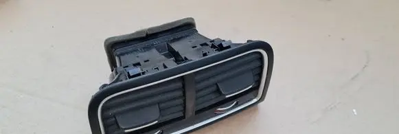 Audi A5 Sportback 8TA Rear air vent grill 8K0819203